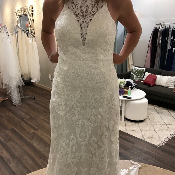 Brand new Stella York wedding dress! NEVER WORN - Picture 4 of 11